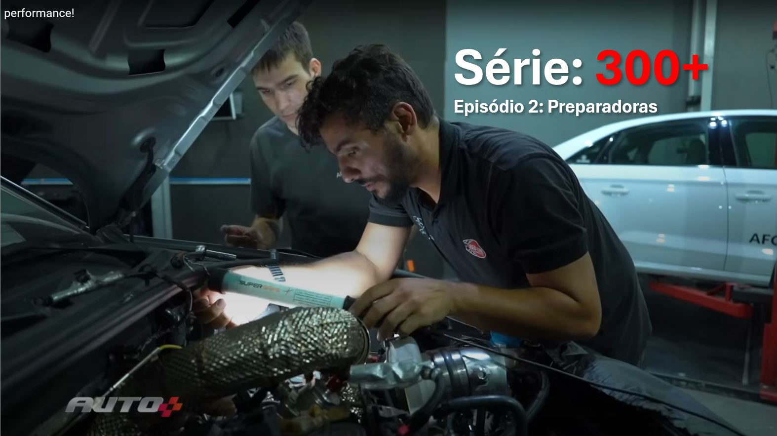 As preparadoras trabalham para acertar os carros dos clientes. A primeira Etapa da 4TW Half Mile está chegando.